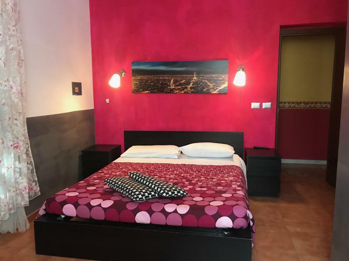 La Casa Di Elena Affittacamere *